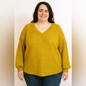 ✨NEW✨E. Luna Mustard Fuzzy V-Neck Sweater